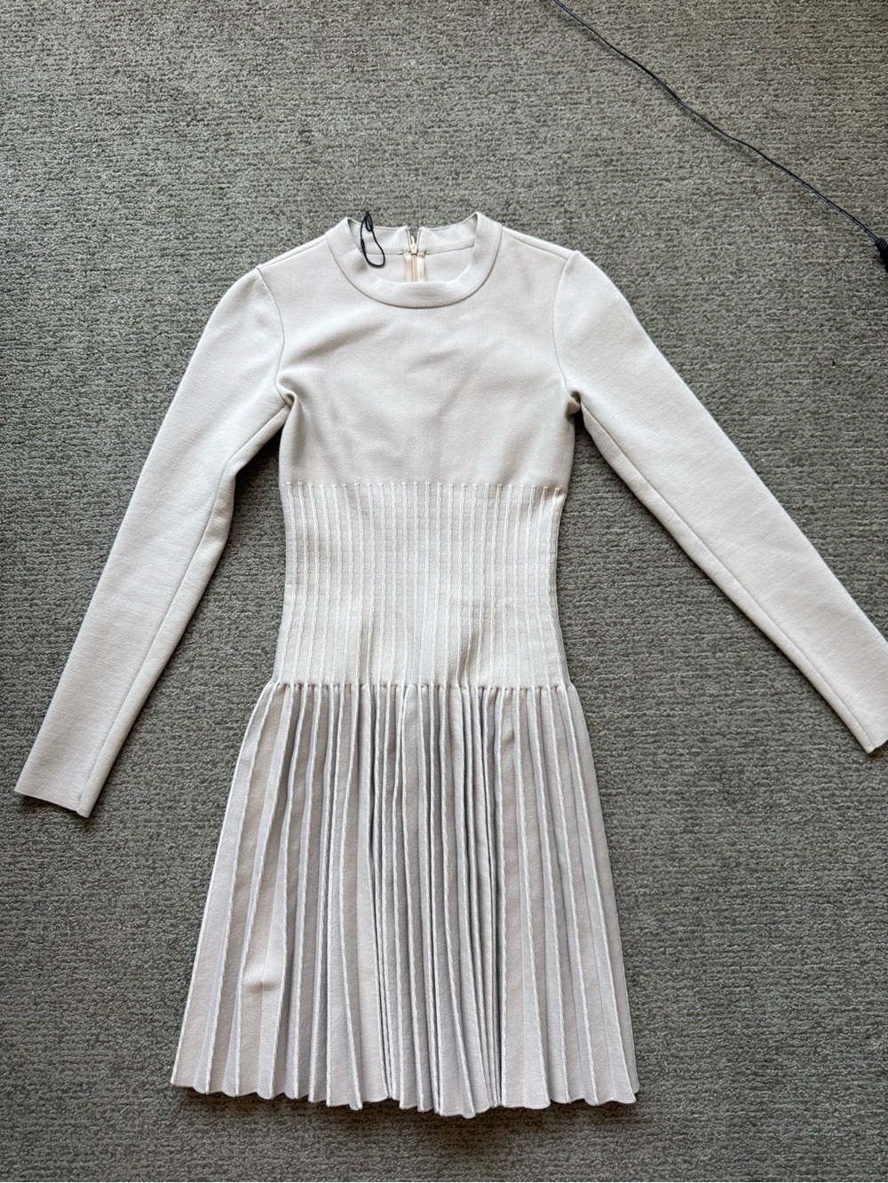 Alaia Paris beige viscose ribbed Long-Sleeve Pleated Knit Dress size 36